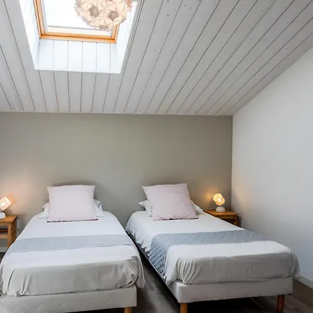 Avec Jacuzzi Charme Et Confort Saint-Étienne-du-Bois
