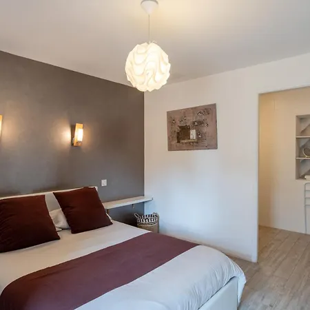 Avec Jacuzzi Charme Et Confort Saint-Étienne-du-Bois